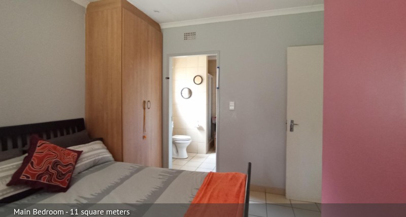 3 Bedroom Property for Sale in Clayville Gauteng