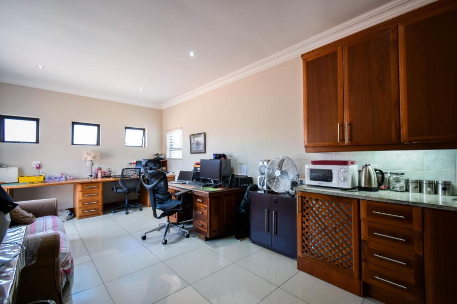 4 Bedroom Property for Sale in Midstream Estate Gauteng