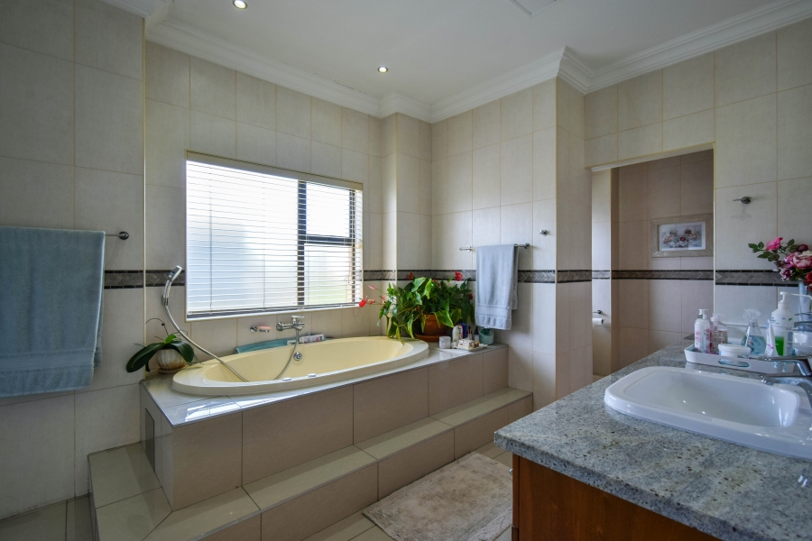 4 Bedroom Property for Sale in Midstream Estate Gauteng