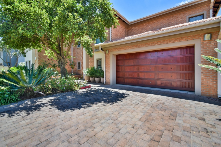 4 Bedroom Property for Sale in Midstream Estate Gauteng