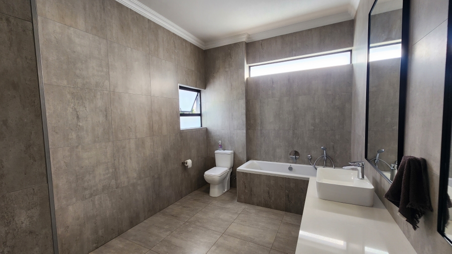 3 Bedroom Property for Sale in Olympus AH Gauteng