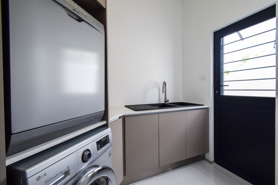 4 Bedroom Property for Sale in Moreleta Park Gauteng