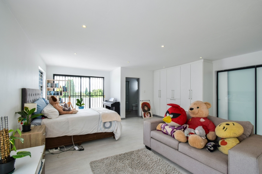 4 Bedroom Property for Sale in Moreleta Park Gauteng