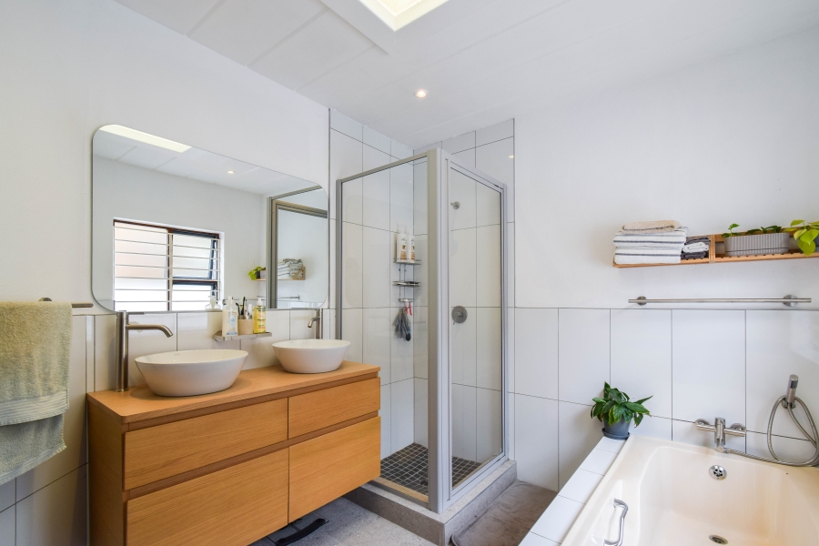 4 Bedroom Property for Sale in Moreleta Park Gauteng