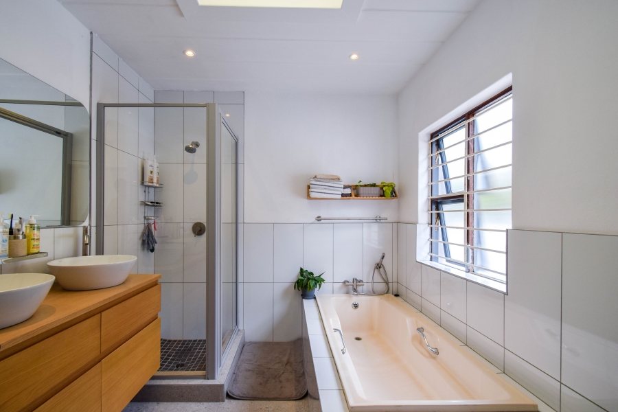 4 Bedroom Property for Sale in Moreleta Park Gauteng