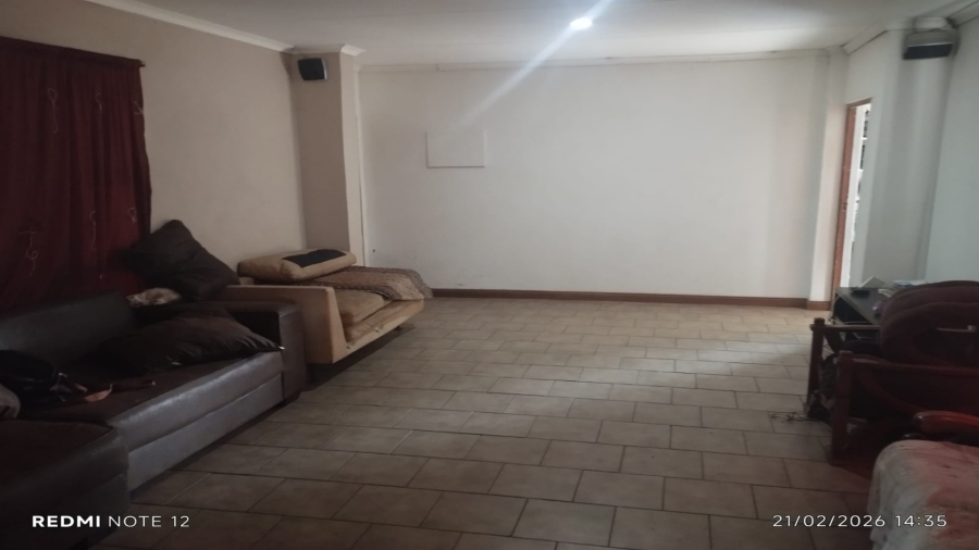 2 Bedroom Property for Sale in Theoville Gauteng