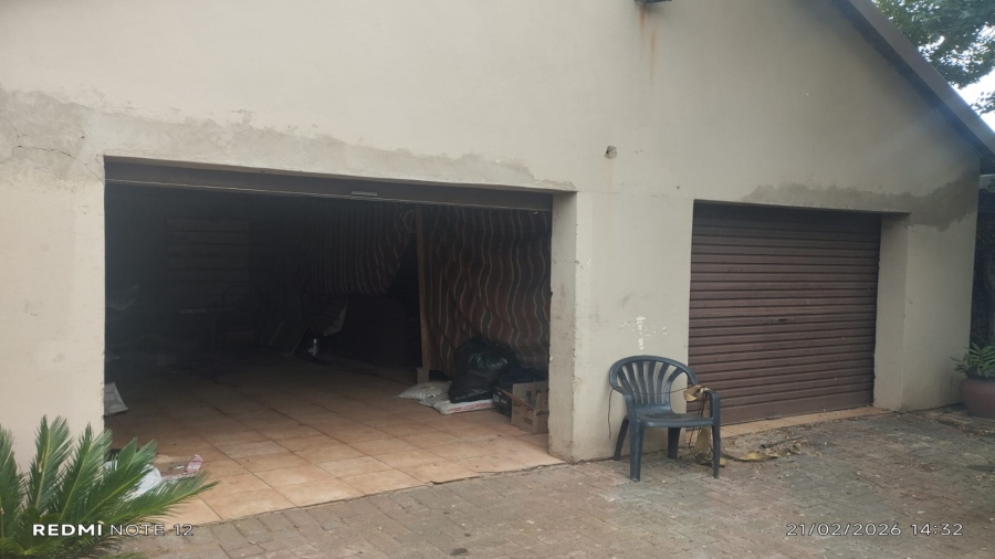 2 Bedroom Property for Sale in Theoville Gauteng