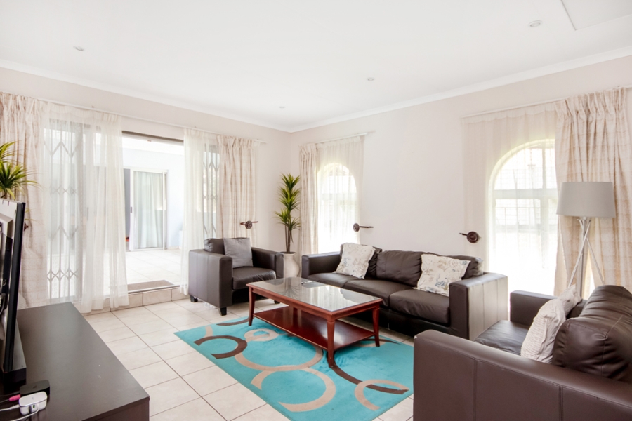 3 Bedroom Property for Sale in Wilgeheuwel Gauteng