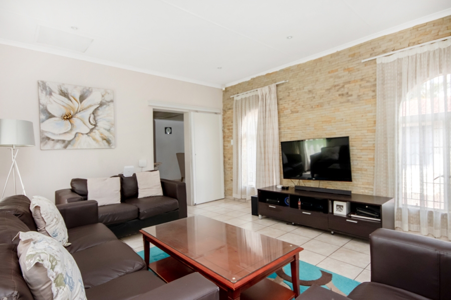 3 Bedroom Property for Sale in Wilgeheuwel Gauteng