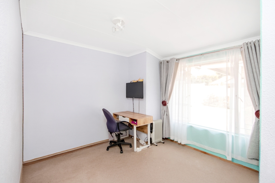 3 Bedroom Property for Sale in Wilgeheuwel Gauteng