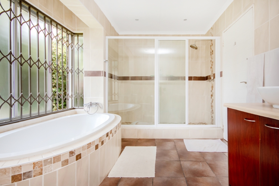 3 Bedroom Property for Sale in Wilgeheuwel Gauteng