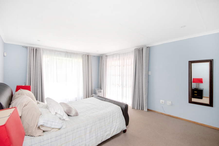 3 Bedroom Property for Sale in Wilgeheuwel Gauteng