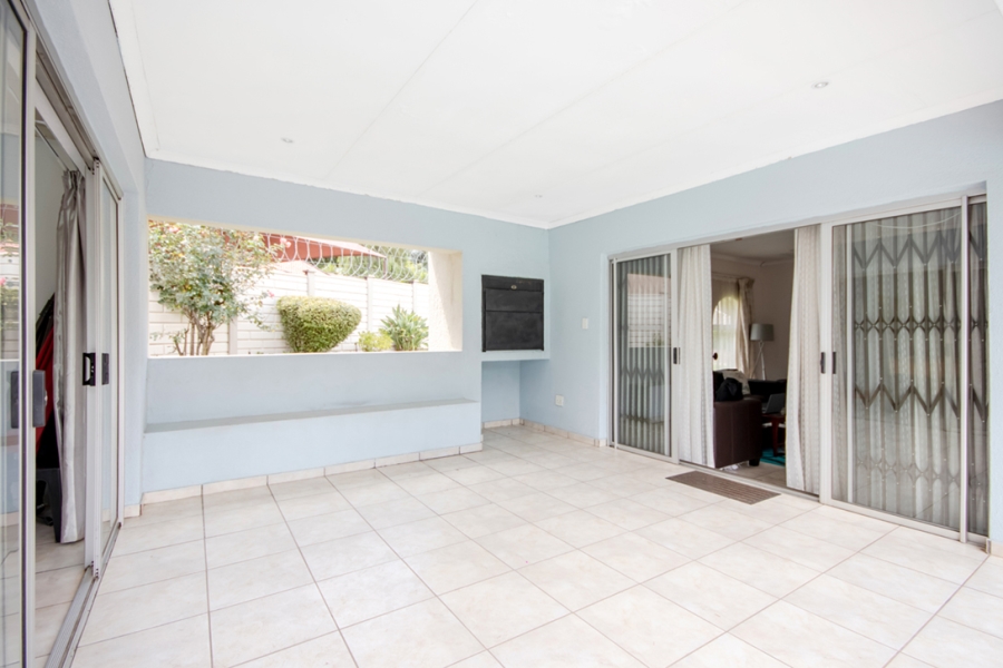 3 Bedroom Property for Sale in Wilgeheuwel Gauteng