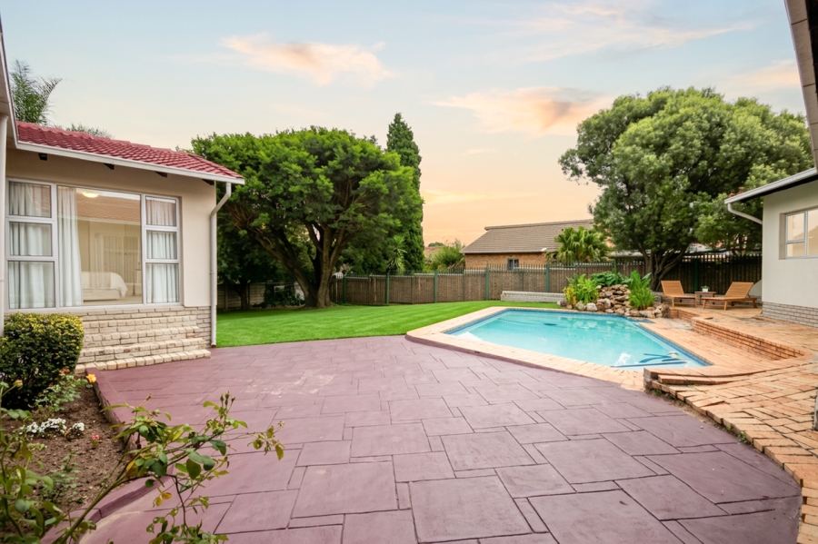 3 Bedroom Property for Sale in Wilgeheuwel Gauteng