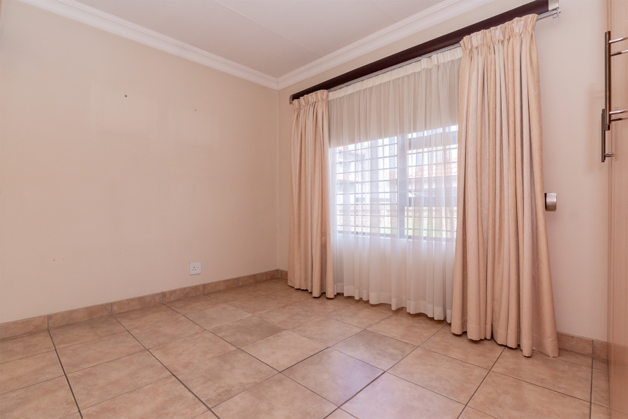 2 Bedroom Property for Sale in Parkrand Gauteng