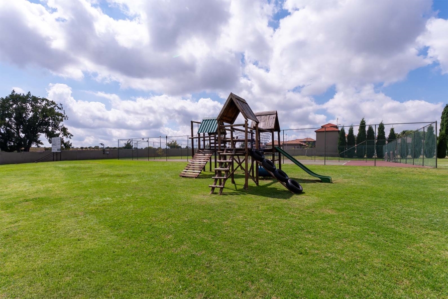 2 Bedroom Property for Sale in Parkrand Gauteng