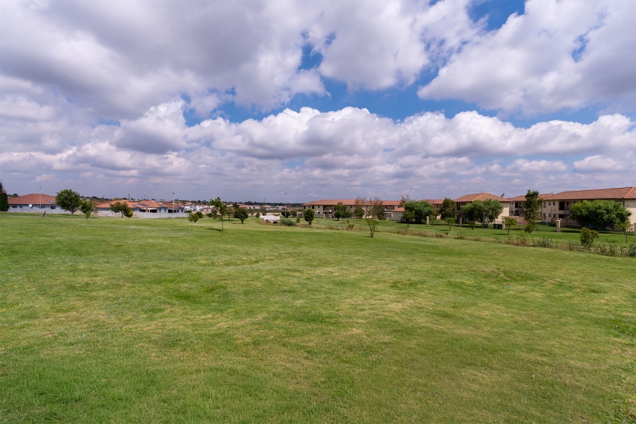 2 Bedroom Property for Sale in Parkrand Gauteng