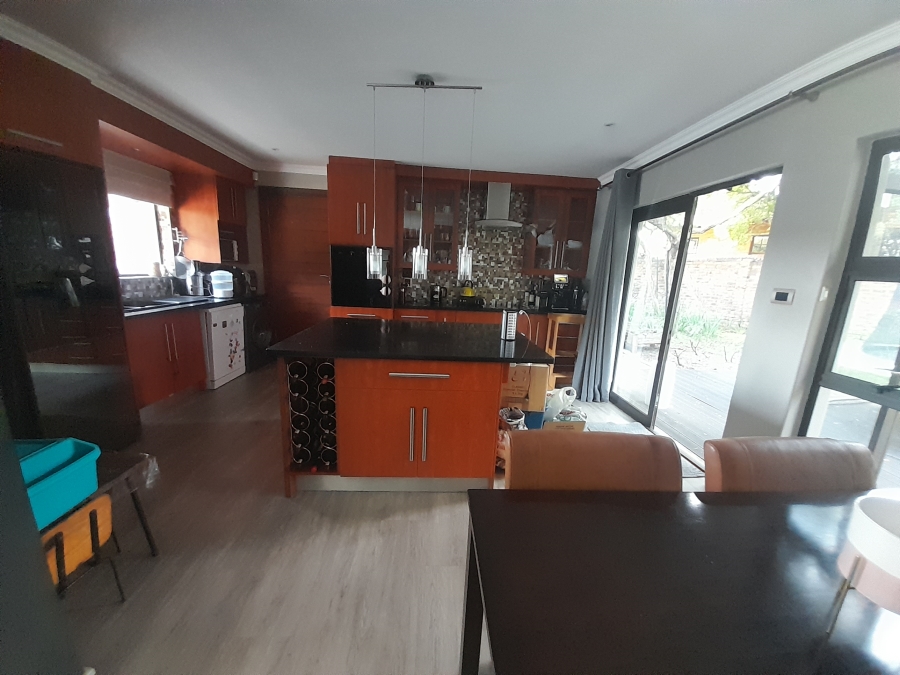 To Let 3 Bedroom Property for Rent in Pierre Van Ryneveld Gauteng