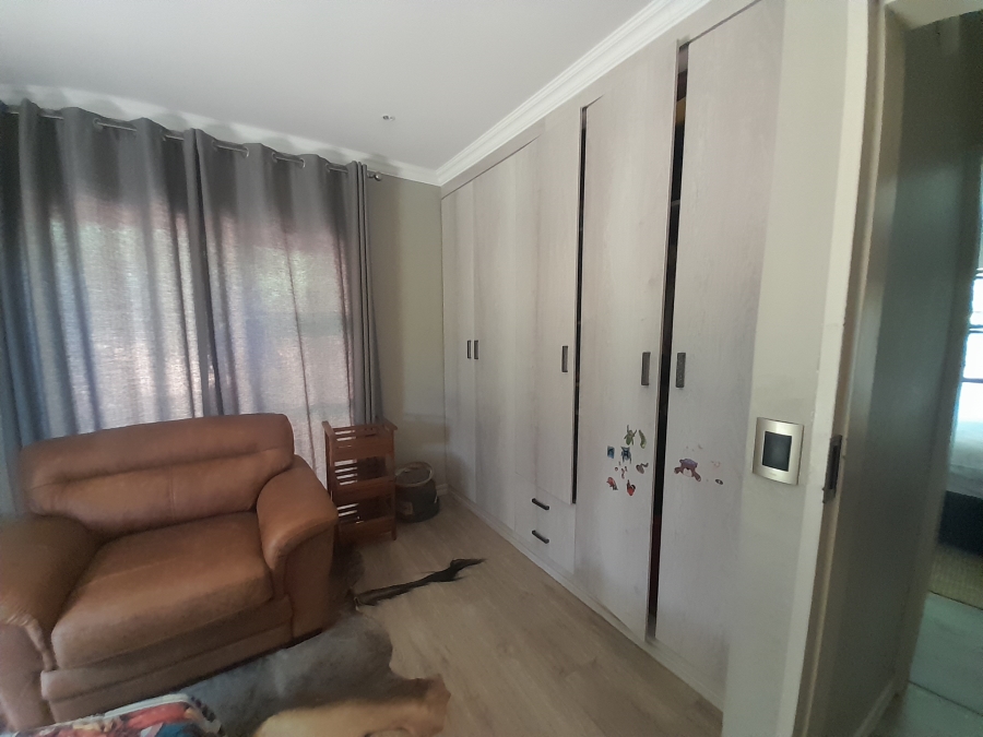 To Let 3 Bedroom Property for Rent in Pierre Van Ryneveld Gauteng