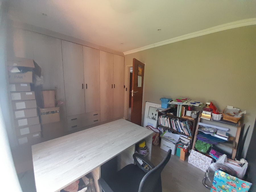 To Let 3 Bedroom Property for Rent in Pierre Van Ryneveld Gauteng