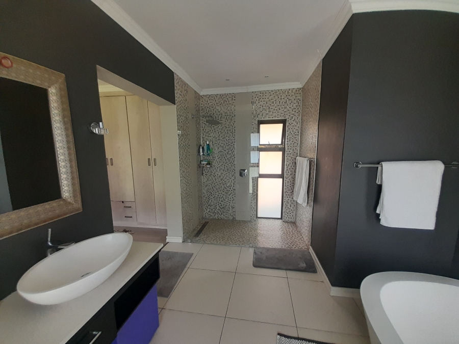 To Let 3 Bedroom Property for Rent in Pierre Van Ryneveld Gauteng