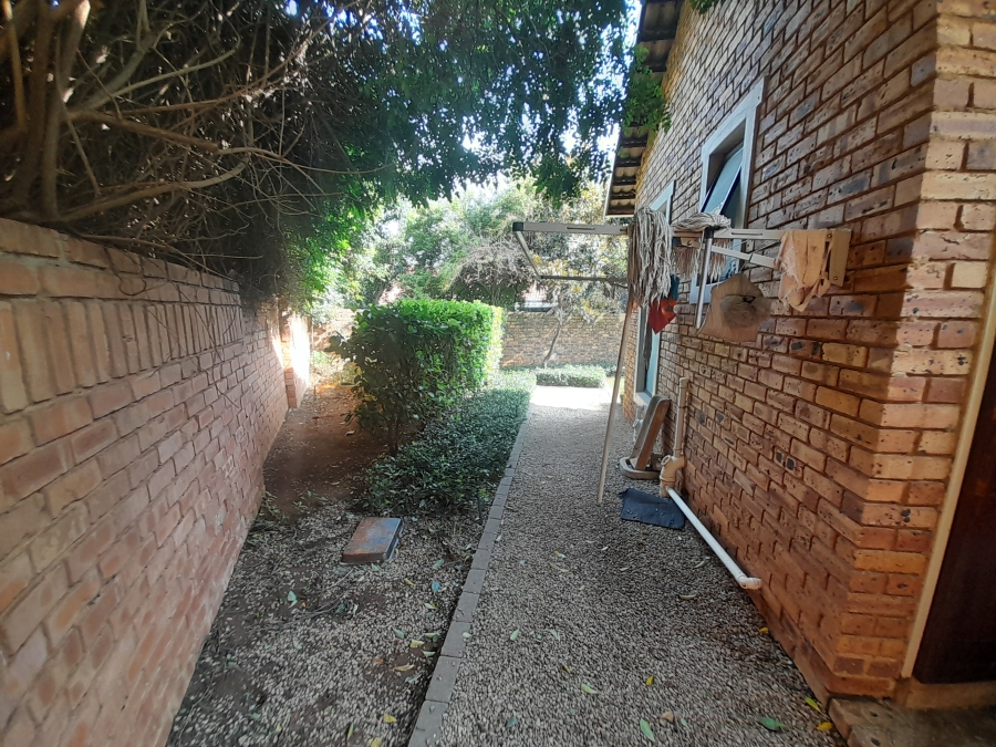 To Let 3 Bedroom Property for Rent in Pierre Van Ryneveld Gauteng
