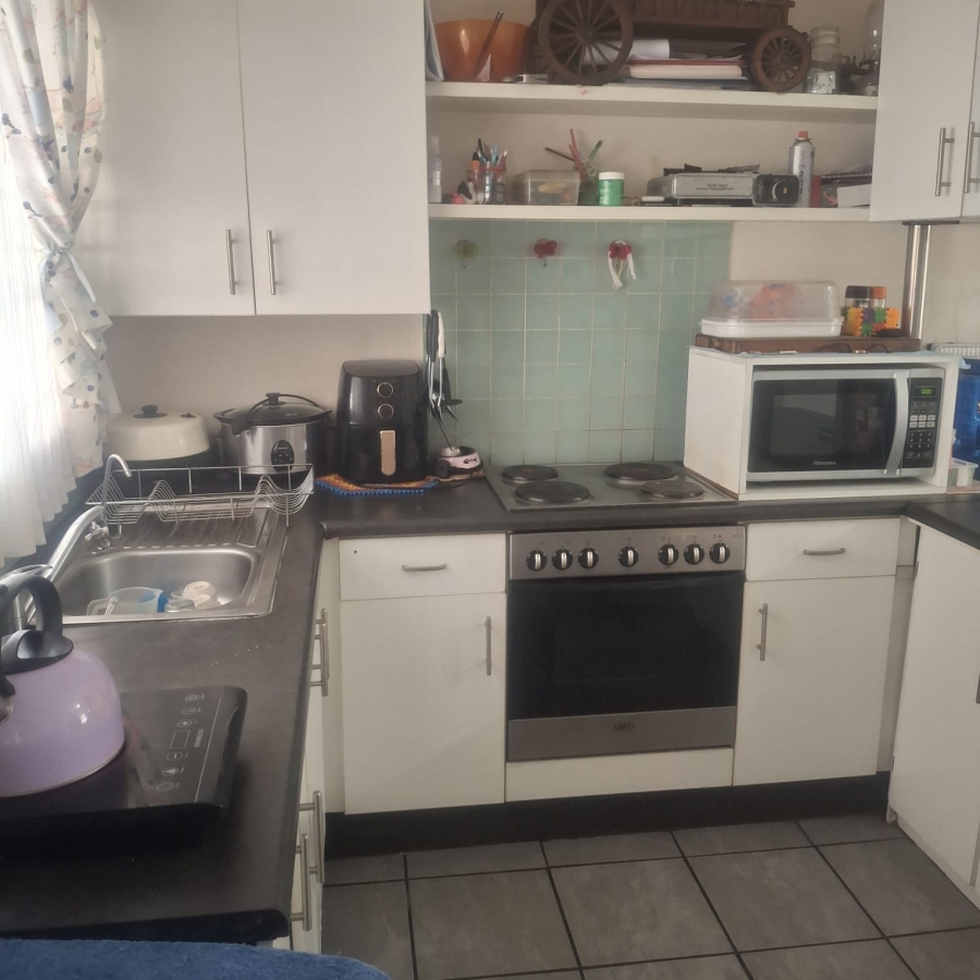 2 Bedroom Property for Sale in Brenthurst Gauteng