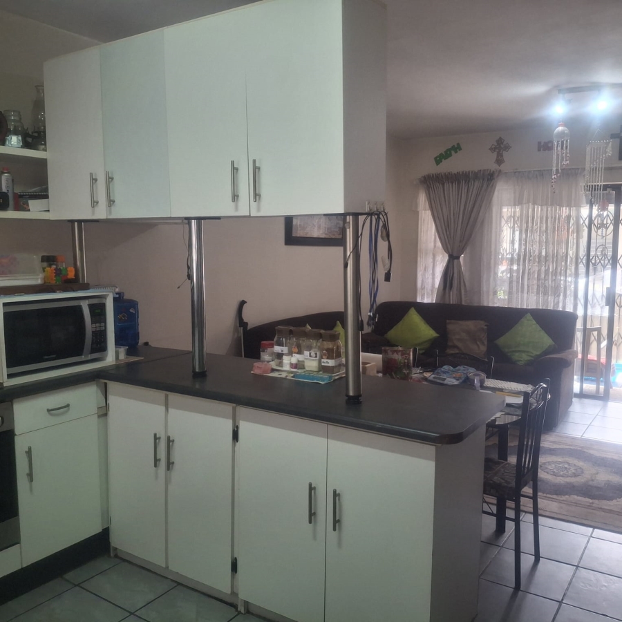 2 Bedroom Property for Sale in Brenthurst Gauteng