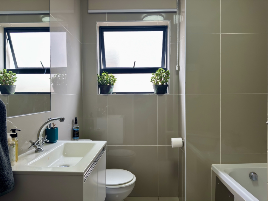 3 Bedroom Property for Sale in Wilgeheuwel Gauteng