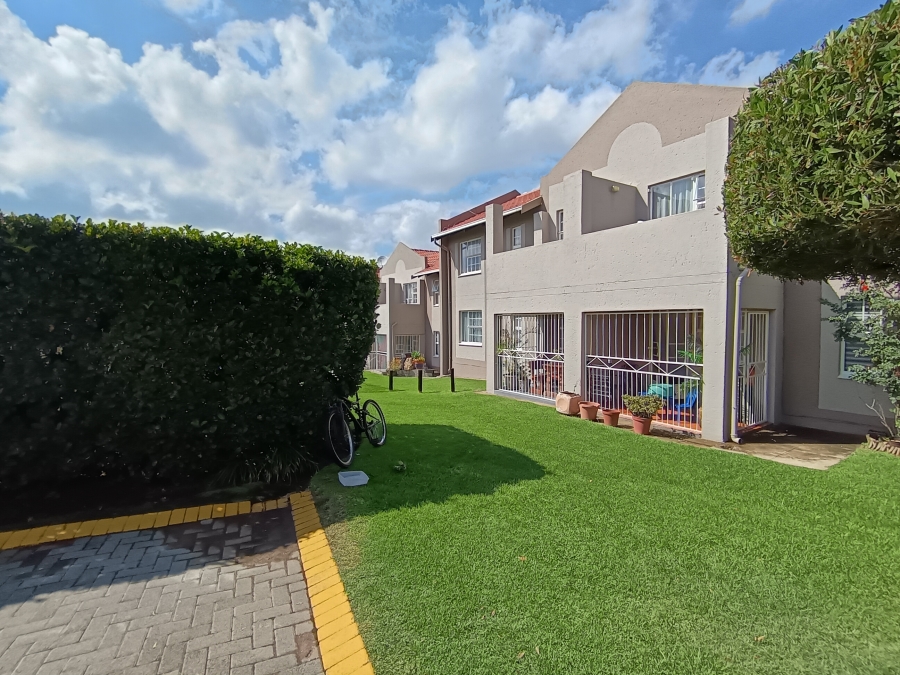 2 Bedroom Property for Sale in Meyersdal Gauteng