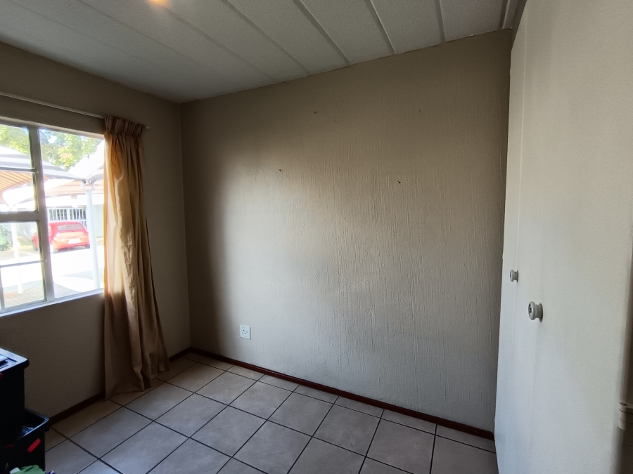 2 Bedroom Property for Sale in Meyersdal Gauteng