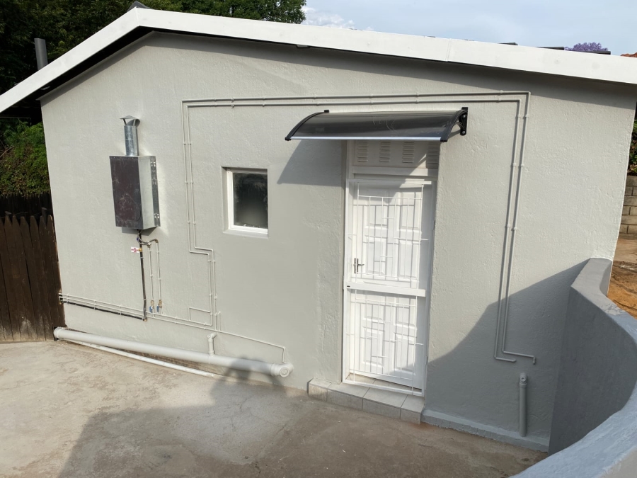 9 Bedroom Property for Sale in Linden Gauteng