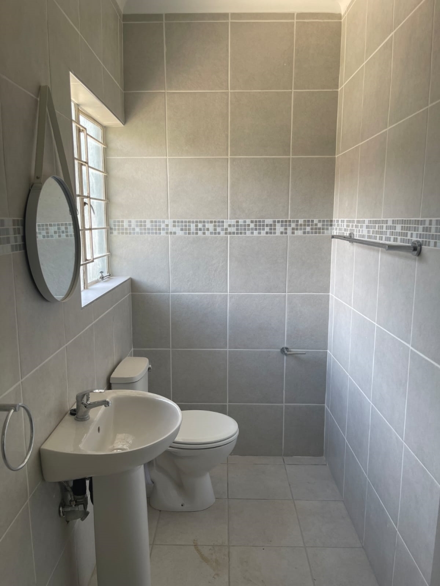 9 Bedroom Property for Sale in Linden Gauteng