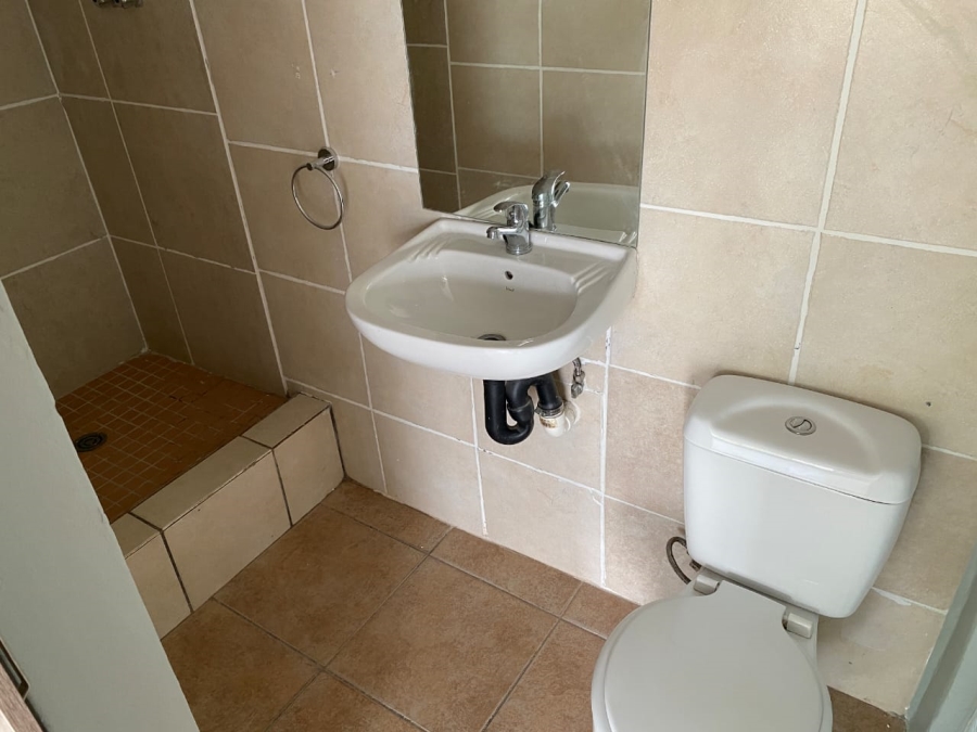 9 Bedroom Property for Sale in Linden Gauteng