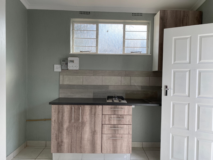 9 Bedroom Property for Sale in Linden Gauteng