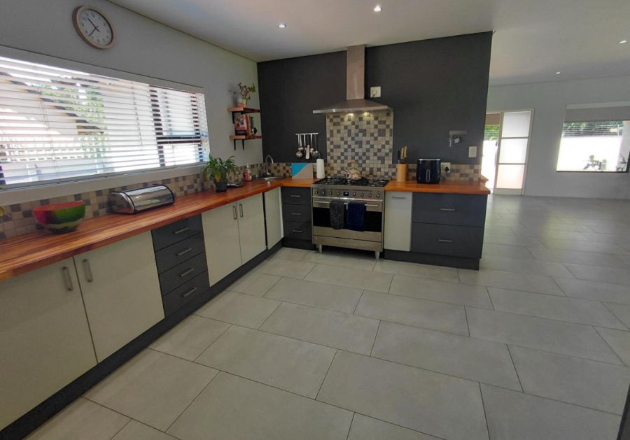 3 Bedroom Property for Sale in Brackenhurst Gauteng