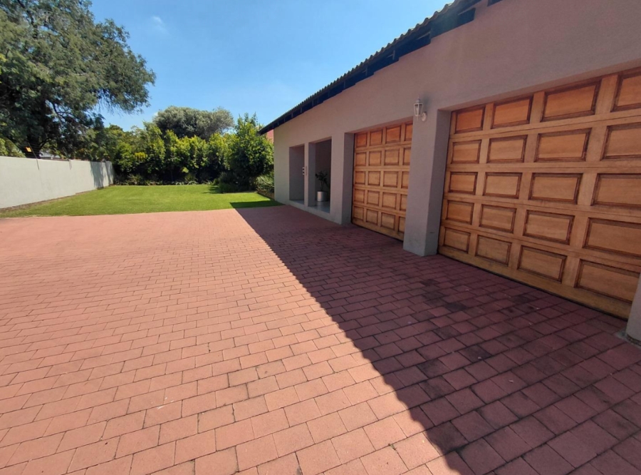 3 Bedroom Property for Sale in Brackenhurst Gauteng
