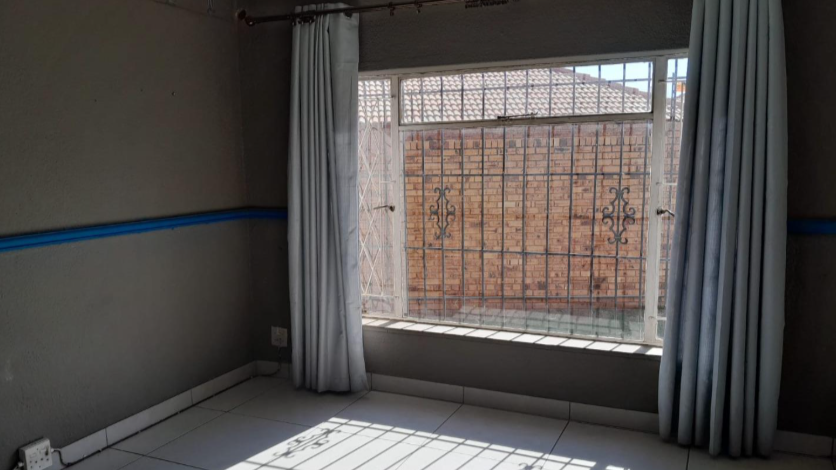 3 Bedroom Property for Sale in Brackenhurst Gauteng