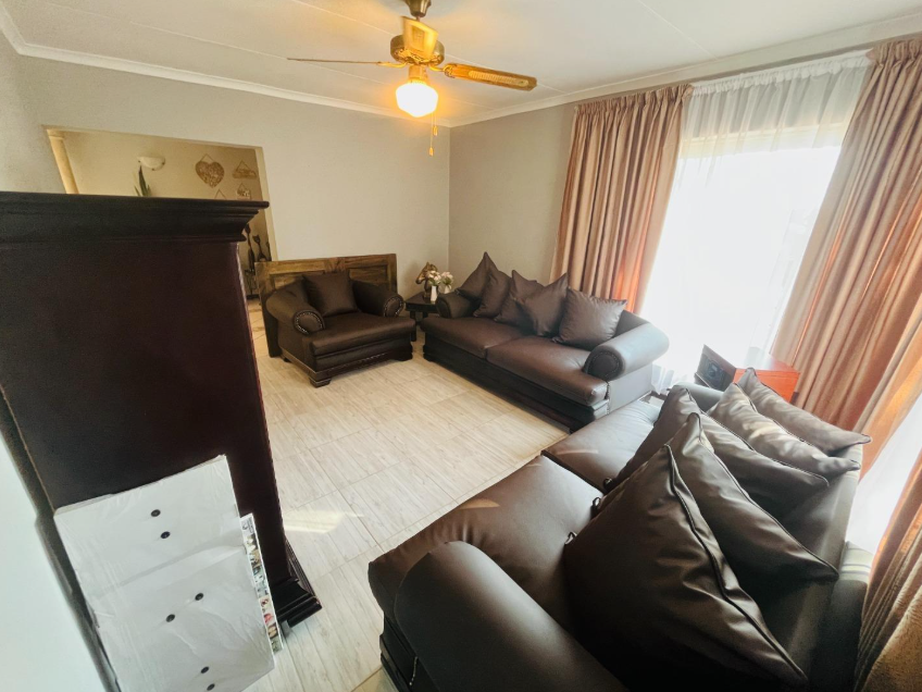 4 Bedroom Property for Sale in Meyersdal Gauteng