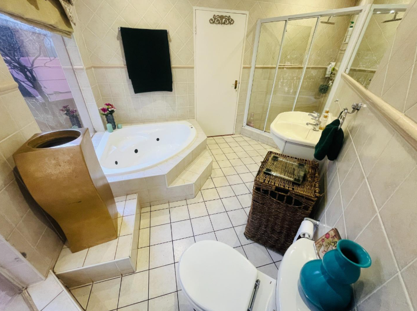 4 Bedroom Property for Sale in Meyersdal Gauteng