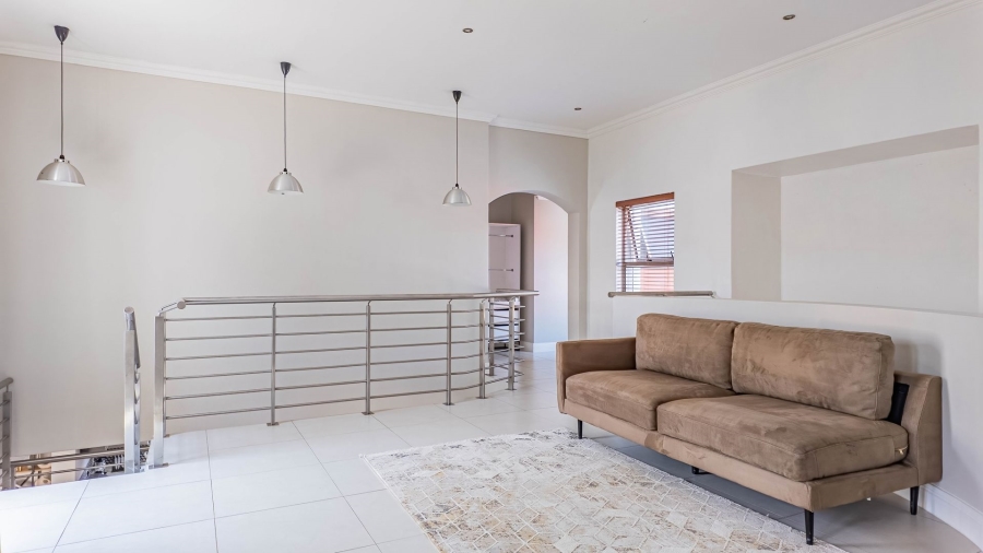 4 Bedroom Property for Sale in Southdowns Estate Gauteng