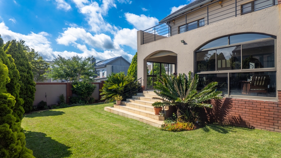 4 Bedroom Property for Sale in Rietvlei Heights Country Estate Gauteng