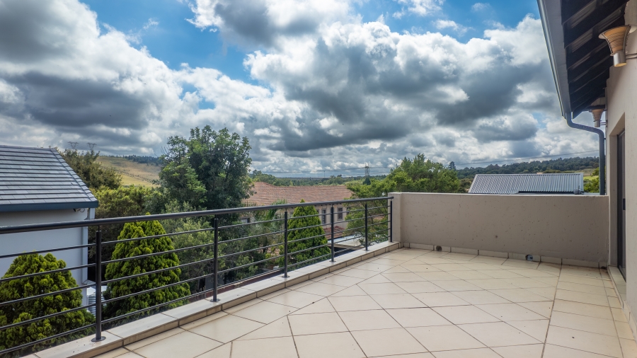 4 Bedroom Property for Sale in Rietvlei Heights Country Estate Gauteng