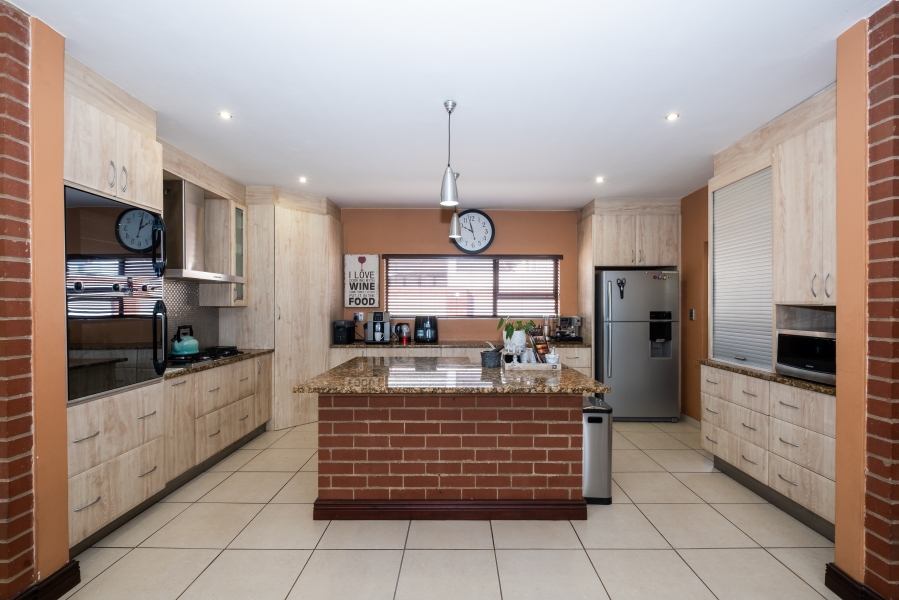 4 Bedroom Property for Sale in Rietvlei Heights Country Estate Gauteng