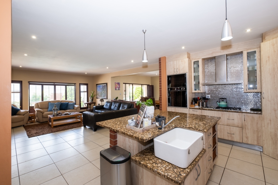 4 Bedroom Property for Sale in Rietvlei Heights Country Estate Gauteng