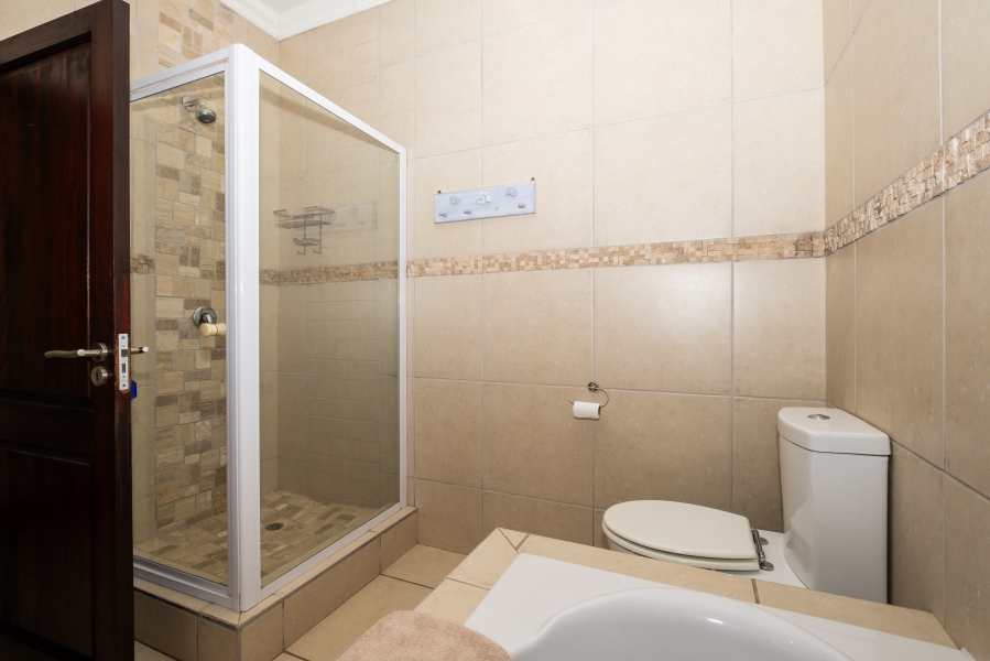 4 Bedroom Property for Sale in Rietvlei Heights Country Estate Gauteng