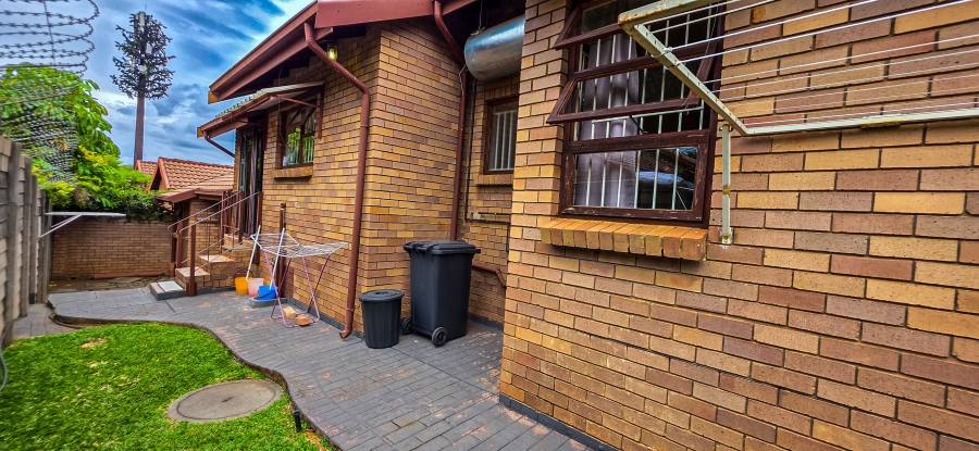 2 Bedroom Property for Sale in Montana Park Gauteng