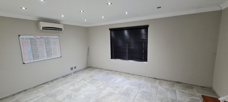 To Let commercial Property for Rent in Eldoraigne Gauteng