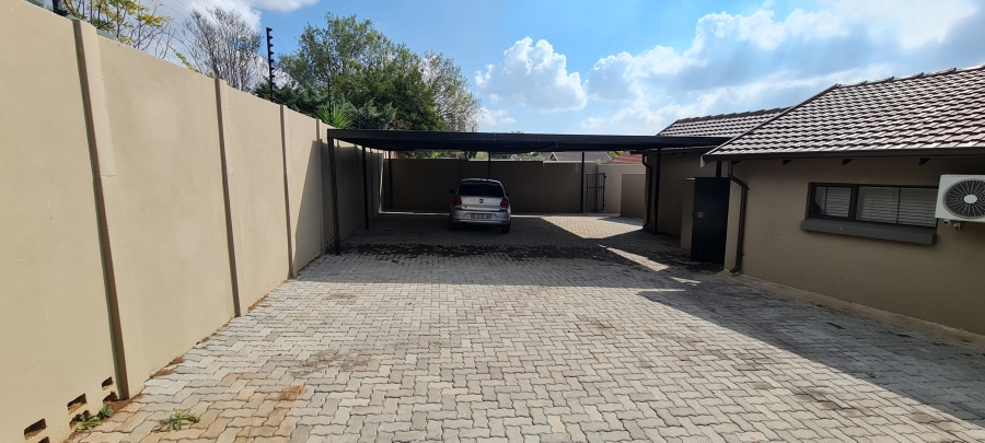To Let commercial Property for Rent in Eldoraigne Gauteng