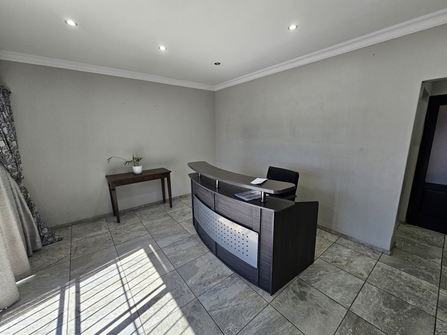 To Let commercial Property for Rent in Eldoraigne Gauteng